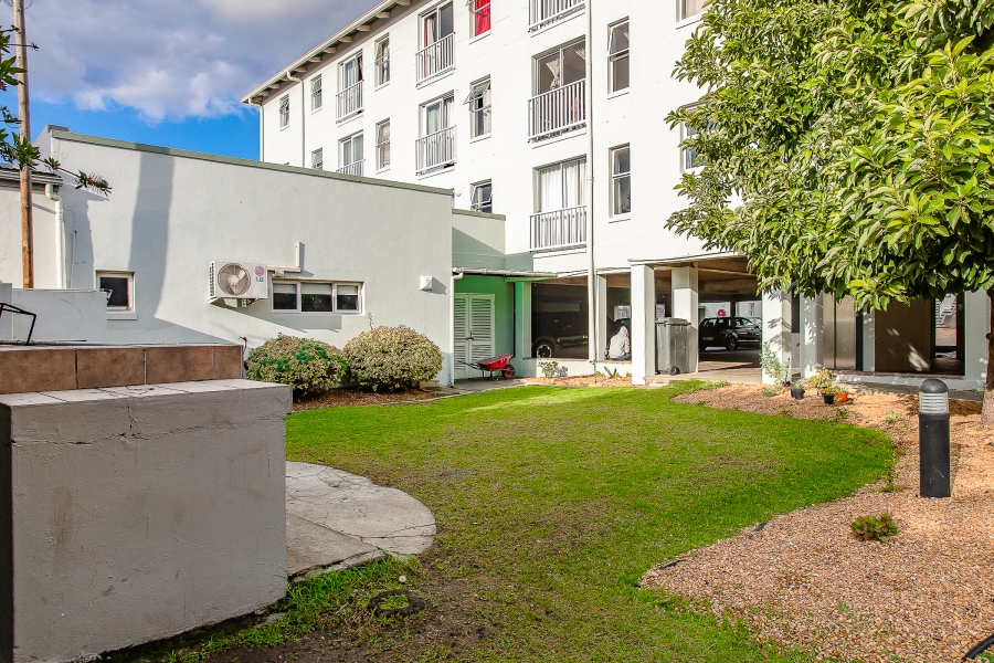 1 Bedroom Property for Sale in Wellington Central Western Cape